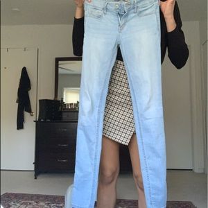 Light wash Jeans
